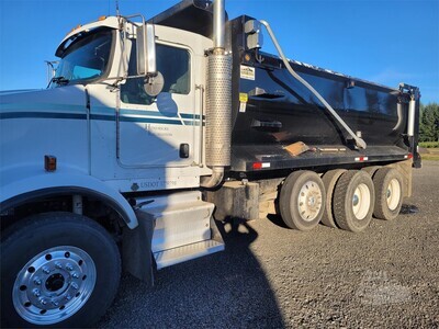 2007 Kenworth T800 Dump Truck