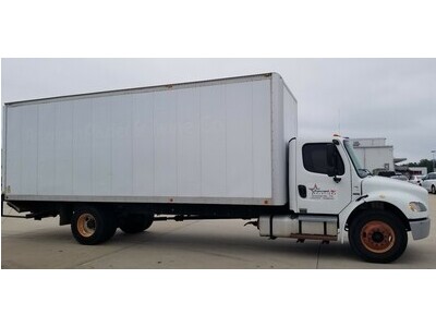 2008 Freightliner Business Class M2 106 