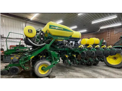 2015 John Deere 1795 CCS Planter For Sal