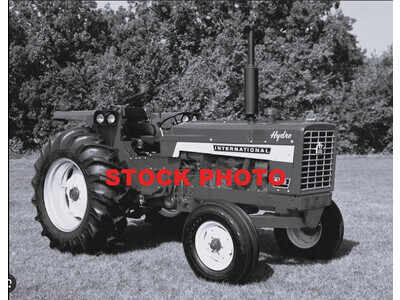International Harvester 656 Tractor
