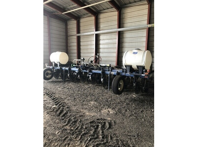 2010 Blue-Jet Coulter Pro Strip Till