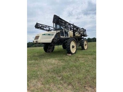 1997 Willmar 7200 Self-Propelled Sprayer