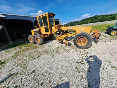 John Deere 570 Motor Grader