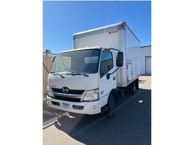 2016 Hino 155 Box Truck