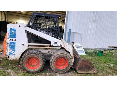 Bobcat 743 Skid Steer Loader