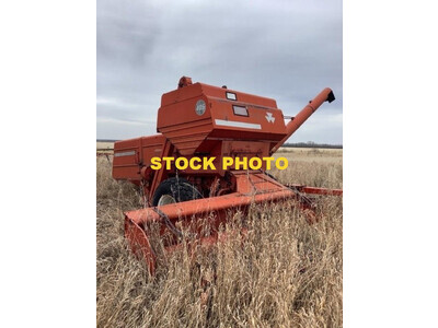 Massey Ferguson 405 Combine