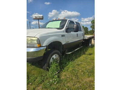 2001 Ford F550 Truck