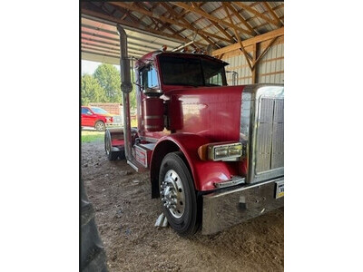 2003 Peterbilt 379 Semi-Tractor
