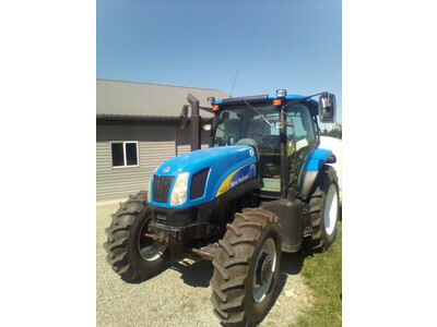 2007 New Holland 4WD Cab Tractor 