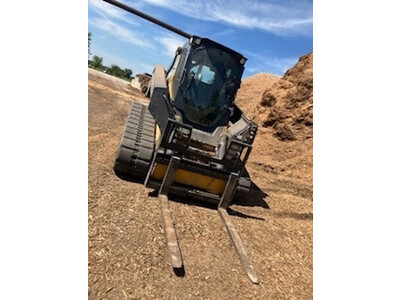 2016 John Deere 333G Skid Steer Loader 