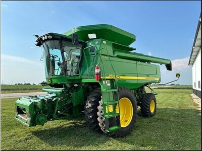 2006 John Deere 9660 STS Combine 