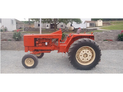 Allis Chalmers 190 XT Tractor
