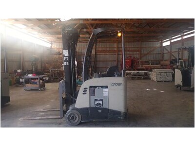 2016 Crown RC5535-35 Forklift