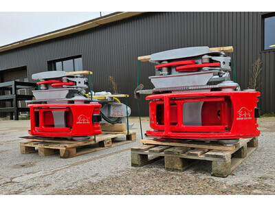 We produce heavy forest machinery