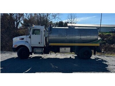 2007 Peterbilt 335 Pump Truck