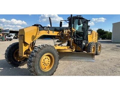 2014 Caterpillar 140M3