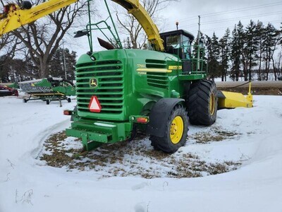 John Deere 7750I Harvester