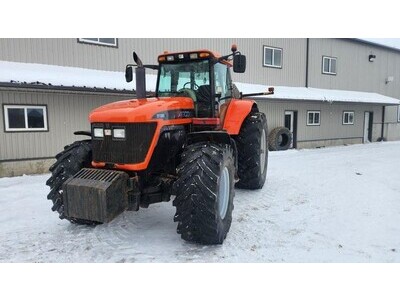 AGCO DT220 Tractor