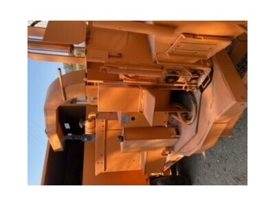 1999 Brush Bandit Chipper Hydraulic Dump