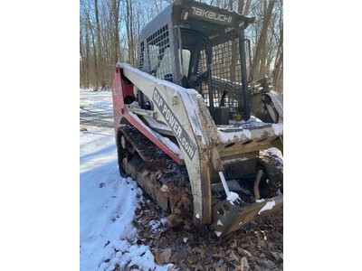 Takeuchi TL130 Compact Track Loader