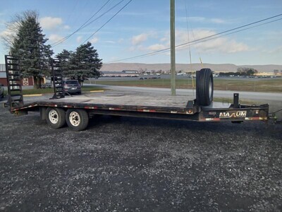 2013 Maxum Flatbed Trailer