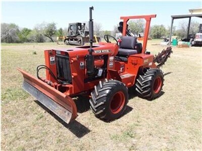 1976 Ditch Witch R40 Trencher & Trailer