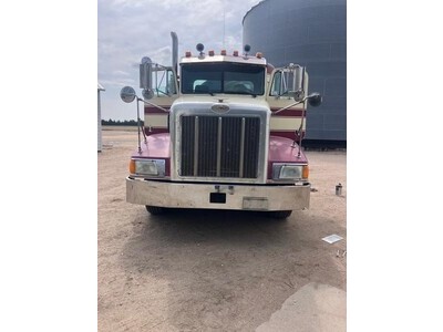 1999 Peterbilt Septic Truck 