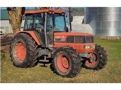 2001 Kubota M120 Tractor 