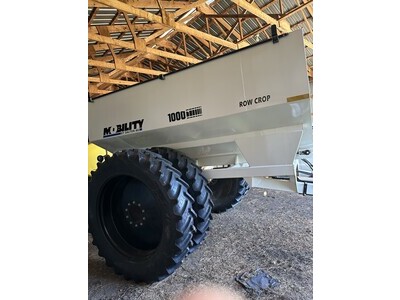 2021 Mobility Fertilizer Spreader 