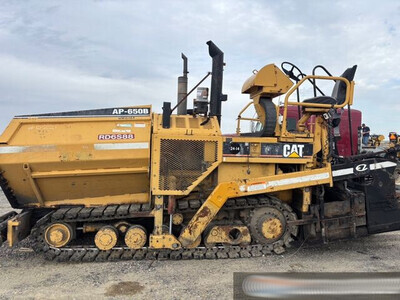 2001 Cat AP-650B Crawler Mounted Asphalt
