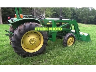John Deere 1050 Tractor with Loader 