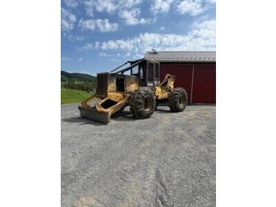 John Deere 640D Skidder 