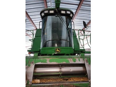 2005 John Deere 9660 STS 4WD Combine 