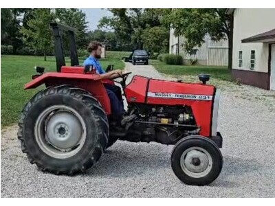 Massey Ferguson 231 Tractor