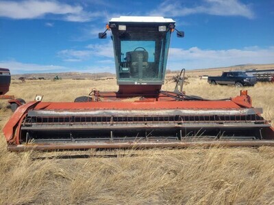 Hesston 8400 Swather