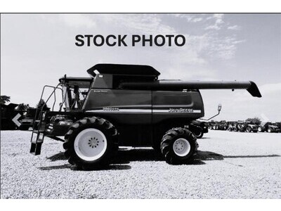 2005 John Deere 9860 STS Combine 