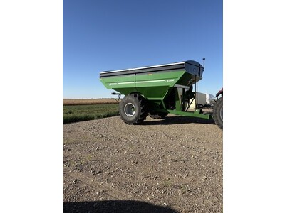 Brent 1100 Grain Cart 