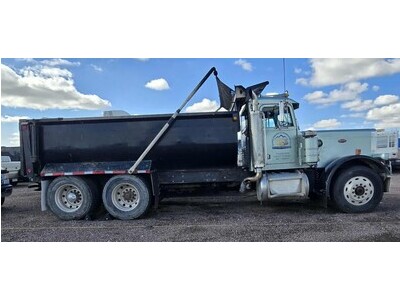 1986 Peterbilt 359 Tandem Dump Truck