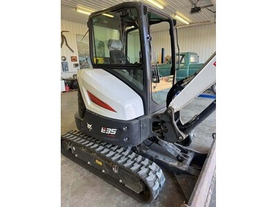 2022 Bobcat E35 Mini Excavator
