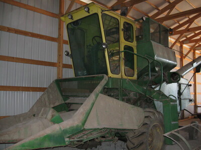 1969 JOHN DEERE 55 COMBINE