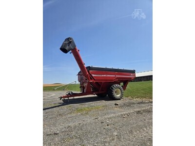 For Sale: 2014 Unverferth 1115 Grain Car