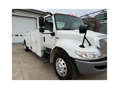 2020 INTERNATIONAL MV SERVICE TRUCK