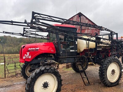 2004 Apache 850 Sprayer 
