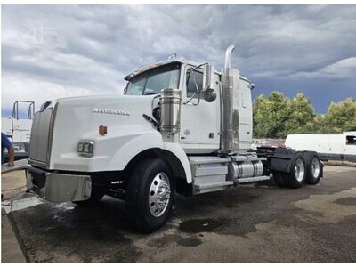 2012 Western Star 4900SA Sleeper