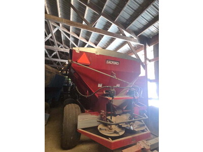 Salford Pull-Type Spreader 