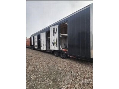 1999 Kentucky Enclosed Car Carrier 