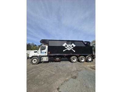 2016 Freightliner 114SD Grapple Truck