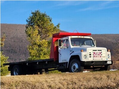 1987 International NV9 Flatbed Truck