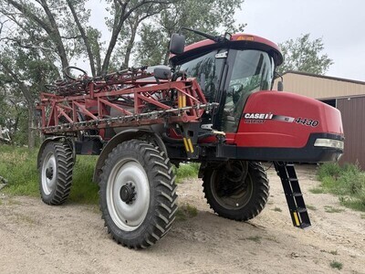 2014 Case IH Patriot 4430 Sprayer 