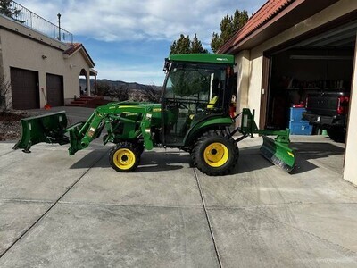 2017 John Deere 2038R Tractor